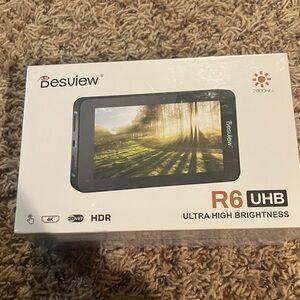 R6 UHB Ultra High Brightness Monitor - Black